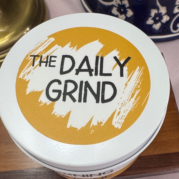 Morning Routine Candle - Picture 2 of 4